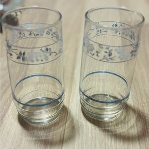 Pair if 2 Corelle vintage “First of Spring” series glass tumblers